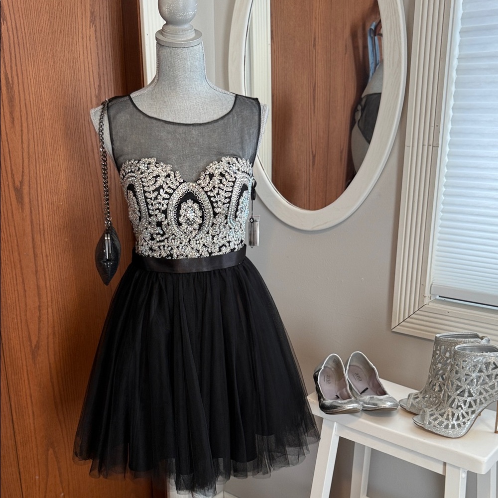 Alyce paris party cocktail dress